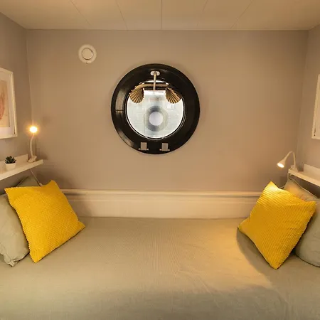 The Homeboat Company Sant'elmo-cagliari ספינת מלון