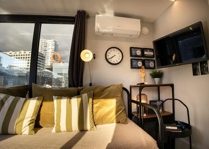 Ботель The Homeboat Company Sant'elmo-cagliari *