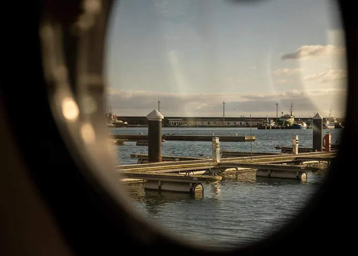 The Homeboat Company Sant'elmo-cagliari Ботель Кальяри