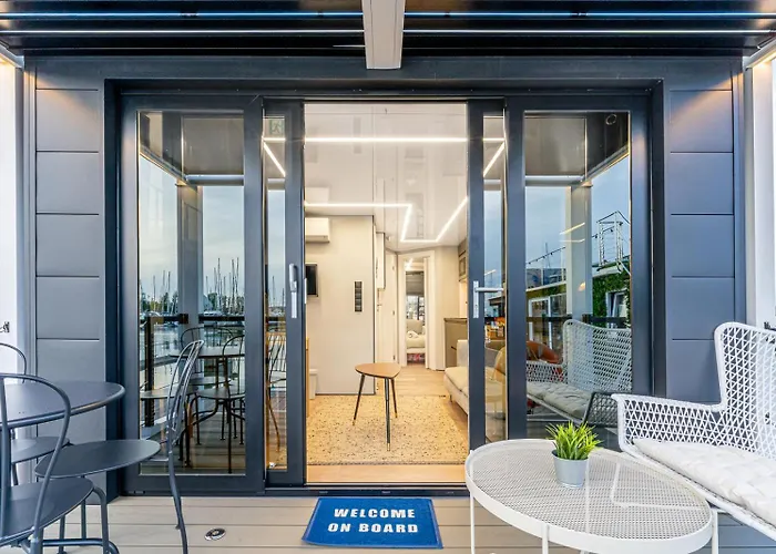 The Homeboat Company Sant'elmo-cagliari Ботель