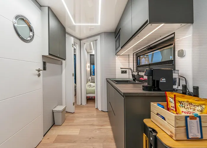 The Homeboat Company Sant'elmo-cagliari * Кальяри